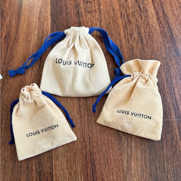 Louis Vuitton “crazy in lock” necklace, earrings, bracelet set - Picture 7 of 8